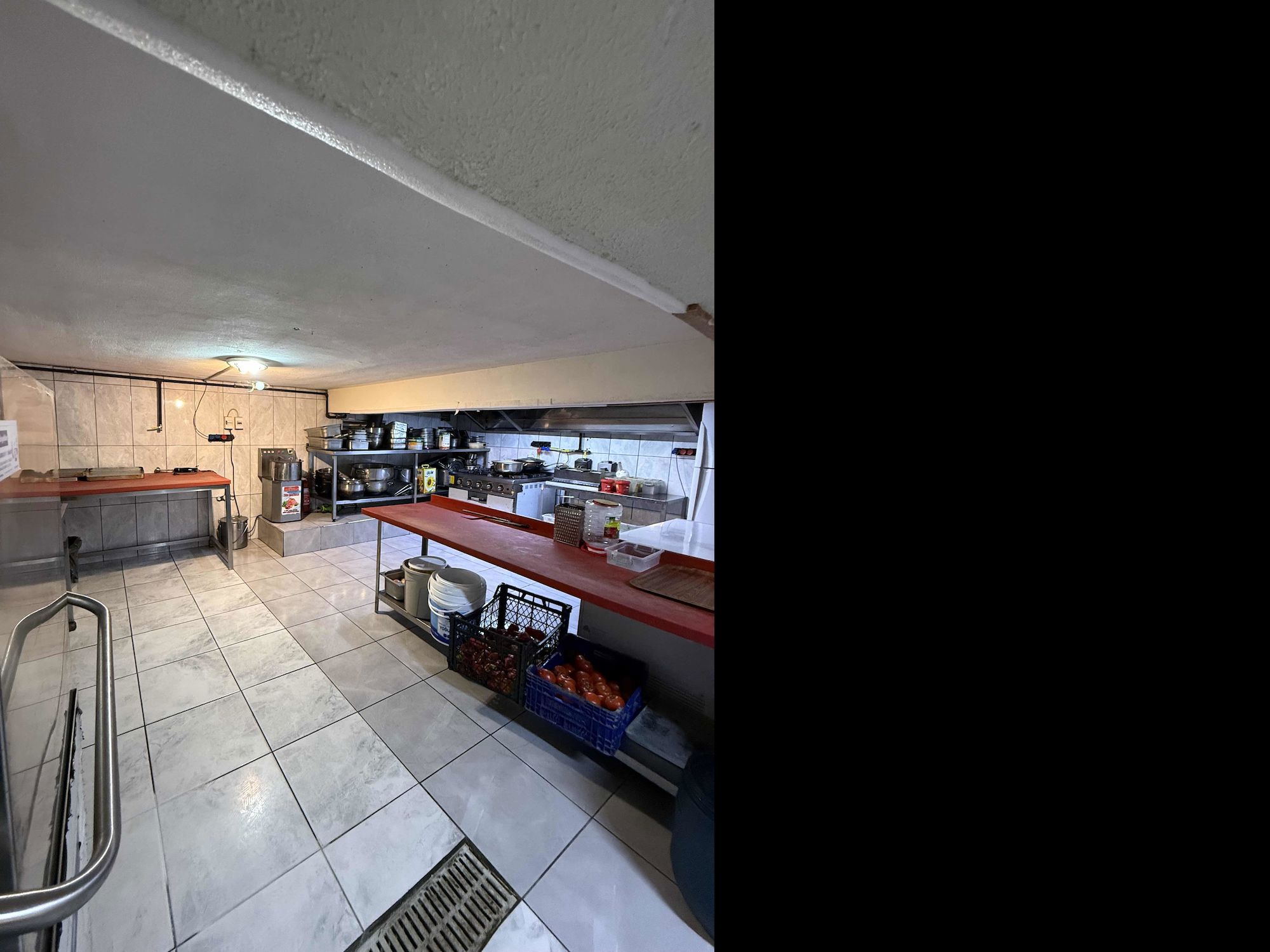 ATAŞEHİR’İN EN İŞLEK CADDESİNDE %50 ORTAK ARANIYOR YÜKSEK KAZANÇLI RESTORANTI-UYGUN KİRA