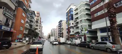 REMAX MODEL DEN SALTAK CADDE ÜZERI LÜKS KIRALIK OFIS
