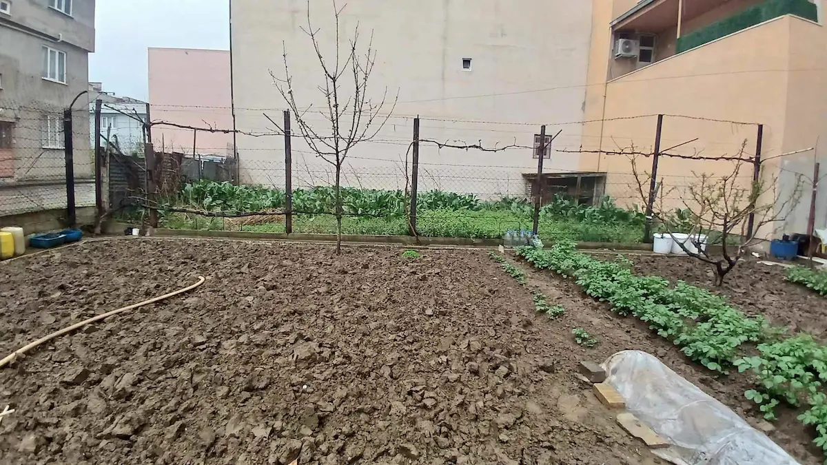 REMAX AREA YILDIRIM KAZIMKARABEKİR MH MÜSTAKİL TAPULU ARSA 126M²