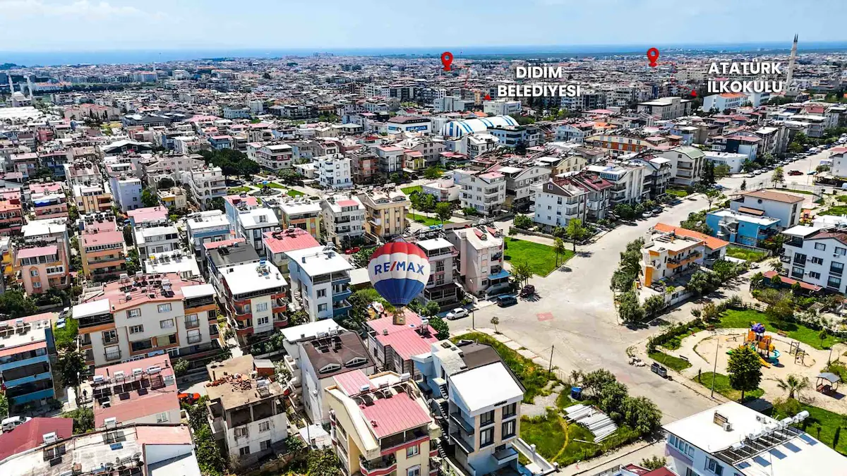 CUMHURIYET MAHALLESI'NDE MUHTEŞEM MÜSTAKIL EV