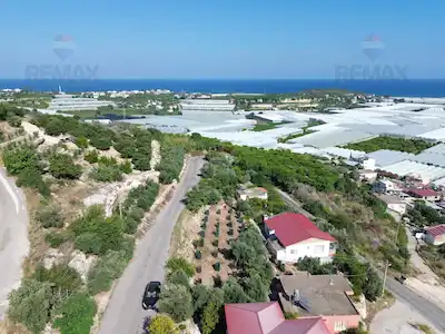 REMAX AVLU'DAN LEMAS'TA DENİZ MANZARALI ARSA 