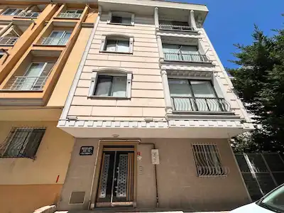 BÜYÜKÇEKMECE MERKEZ DİZDARİYE MAH BAHÇE KATI 2+1 SATILIK DAİRE