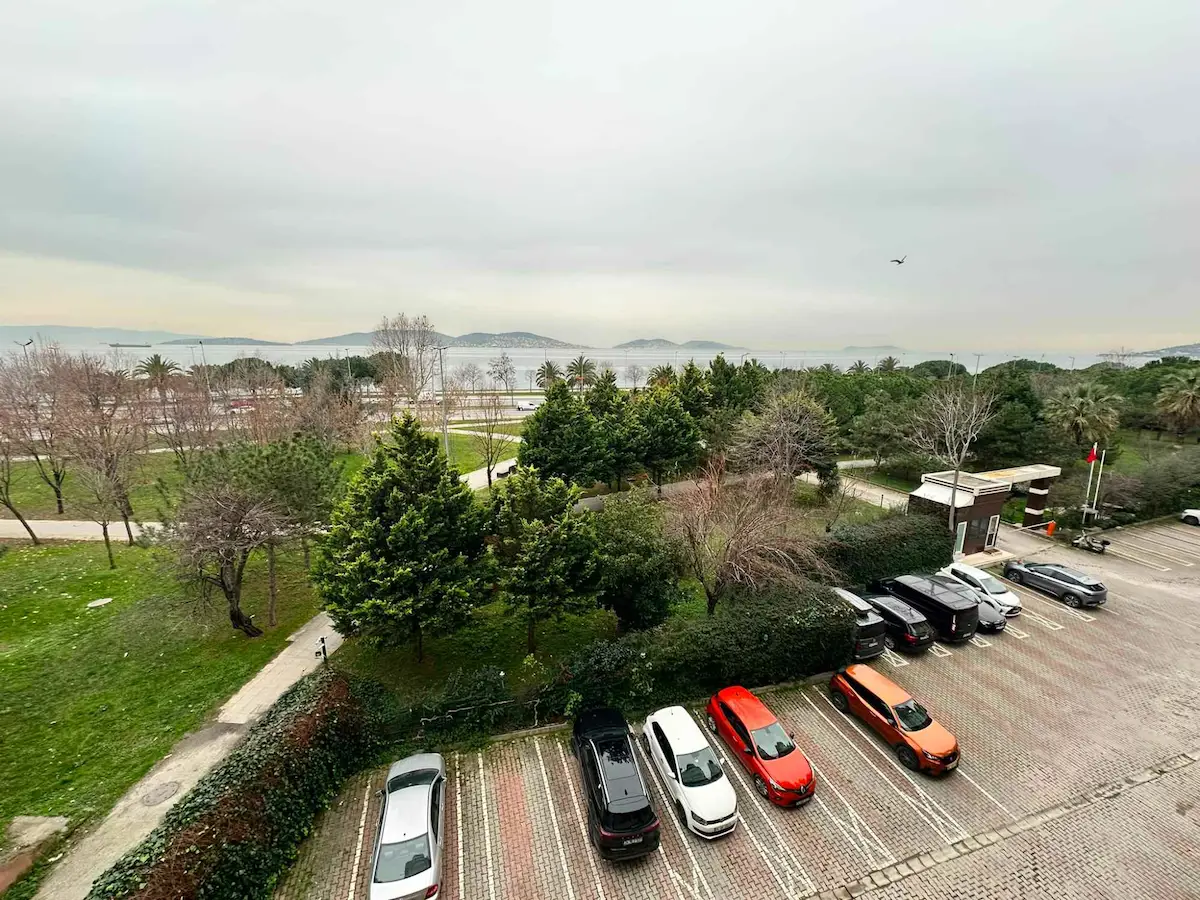 SİTE İÇİNDE EBEVEYN BANYOLU DENİZ MANZARALI SATILIK 3+1 DAİRE