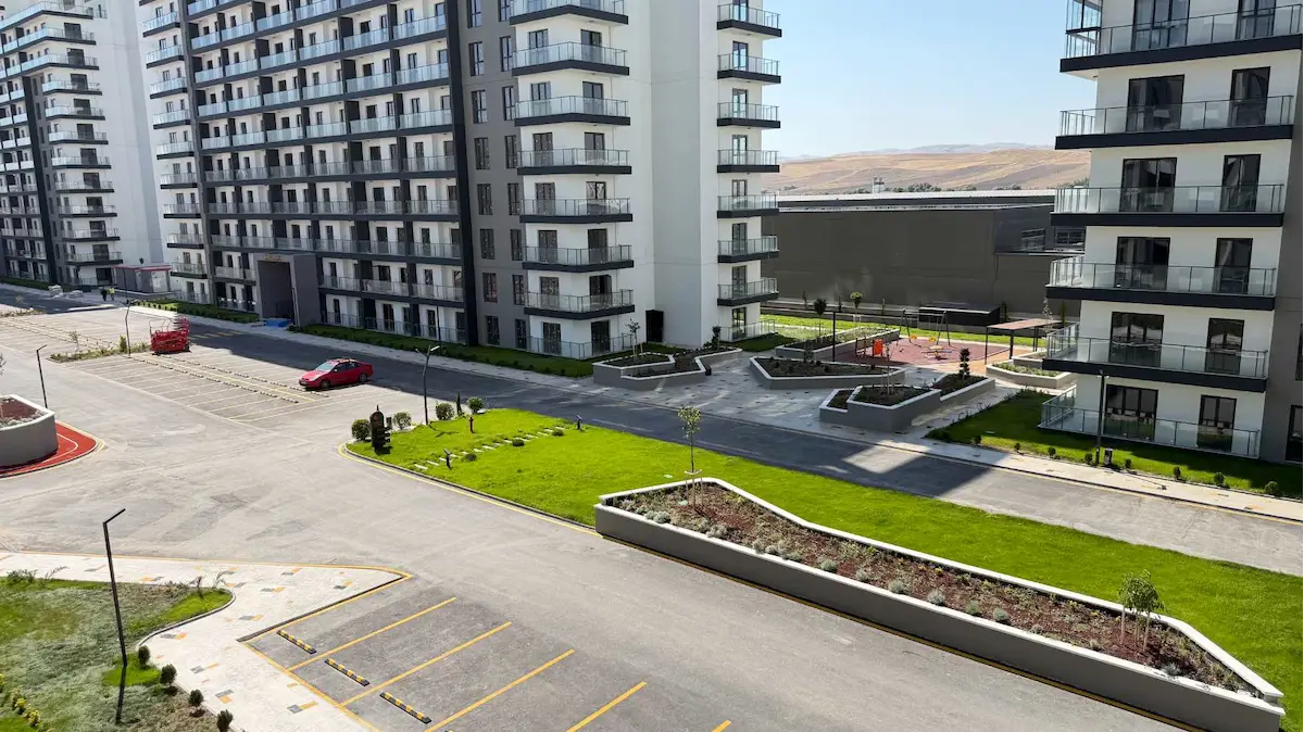 NATURA PORTTA B BLOKTA 1+1 FIRSAT YAN YANA İKİ DAİRE