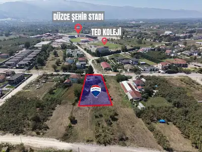 DÜZCE MERKEZ ŞIRALIK’TA YOL ÜSTÜ TİCARİ+KONUT İMARLI 2.262 M² HİSSELİ ARSA