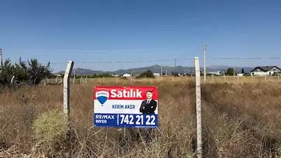 SEYDİŞEHİR DE 644 M2 ARSA