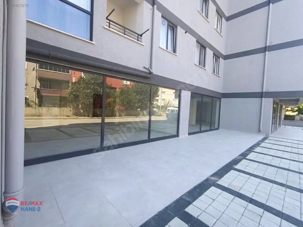 AHMET YESEVİ'DE 10 METRE CEPHELİ 185 M² DÜZ GİRİŞ DÜKKAN