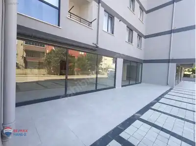 AHMET YESEVİ'DE 10 METRE CEPHELİ 185 M² DÜZ GİRİŞ DÜKKAN