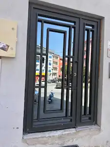REMAX-MİD NECATİEĞİTİM ÜNÜVERSTESİ YAKINI 1+1 EŞYALI KİRALIK DAİRE