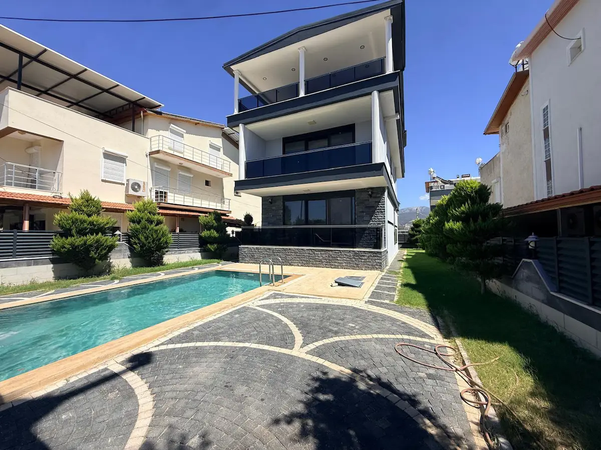 DİDİM’DE 2026 YAPIMI SIFIR 5+2 VİLLA | 285 M² | 4 BANYO | 4 CEPHE
