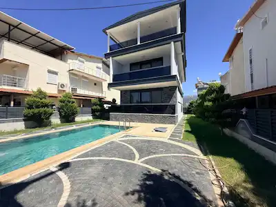 DİDİM’DE 2026 YAPIMI SIFIR 5+2 VİLLA | 285 M² | 4 BANYO | 4 CEPHE