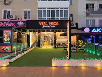 REMAX AVLU'DAN DEVREN KİRALIK KURULU DÜZENLİ GÜZELLİK MERKEZİ