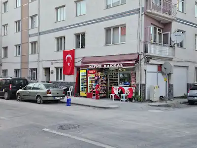 REMAX MOD'DAN KIRIM CADDESİNDE DEVREN KİRALIK BAKKAL MARKET