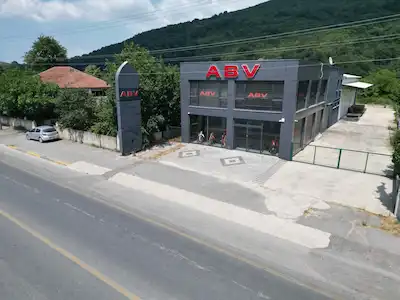 REMAX AYFER SEVER'DEN AKYAZI SHOWROOM + ÜRETİM TESİSİ + DEPO