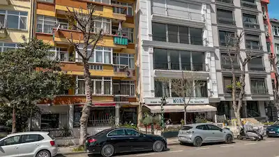 KADIKÖY YOĞURTÇU PARK KARŞISI 2+1 SATILIK
