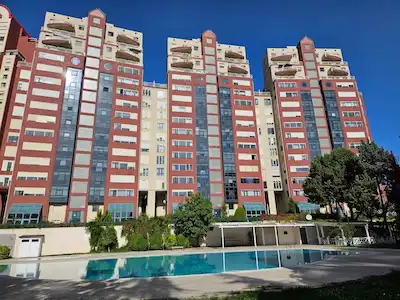 BAHÇEŞEHİR MANAVGAT BLOKLARINDA KİRALIK 3+1 DAİRE