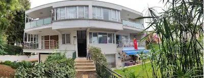 BÜYÜKADA MERKEZDE 3,5+1 | SAHİLE 2 DK | İSKELEYE 5 DK | BALKONLU