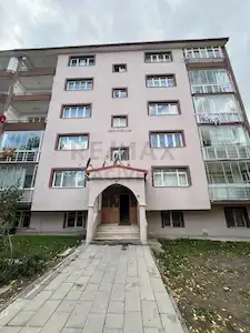 RE/MAX LACIVERT'TEN KAYAKYOLU'NDA SATILIK 2+1 DAIRE