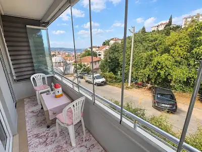 REMAX EFFECT'TEN GÖLCÜK DONANMADA DENİZ MANZARALI 3+1 ARAKAT