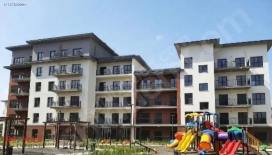 TUZLA KONAŞLI TOKİ EBEVEYN BANYOLU 3+1 SATILIK DAİRE