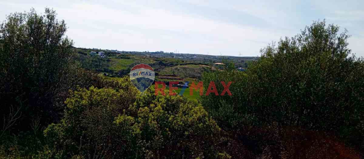 DIDIM AKARKUYU MEVKISINDE YATIRMLIK ARSA