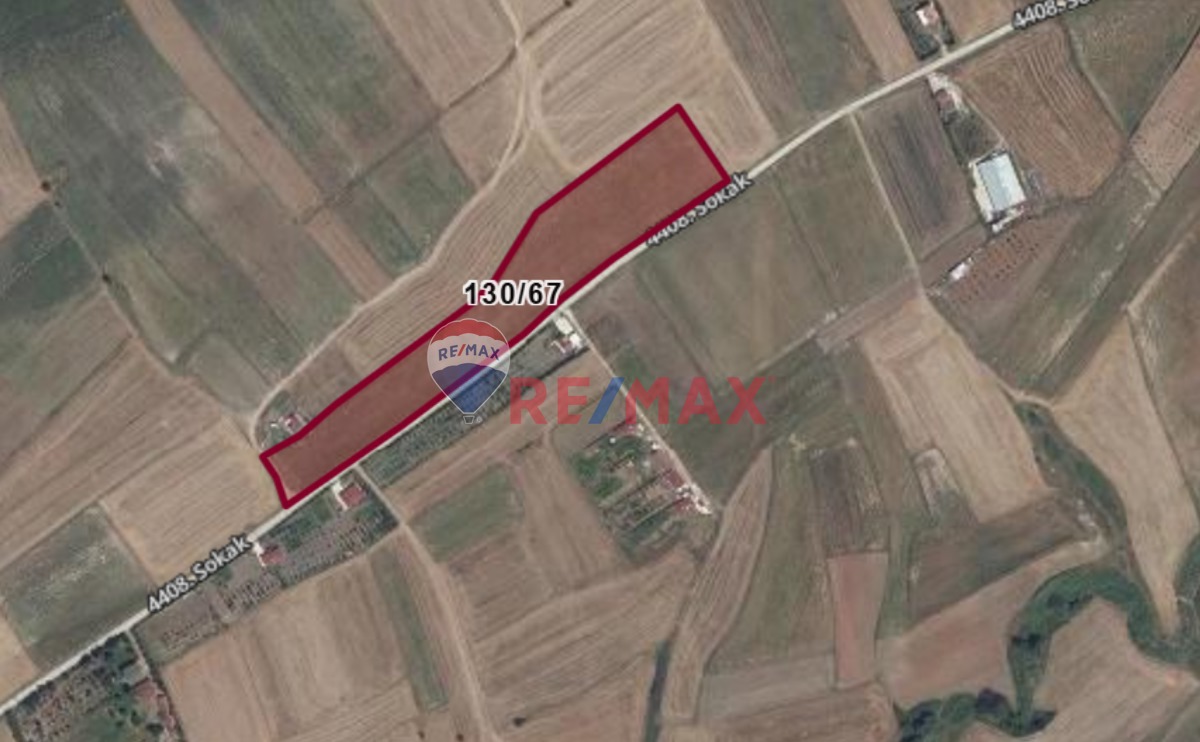 SARAY GÖÇERLER'DE 420 MT YOL CEPHELI SATILIK TARLA