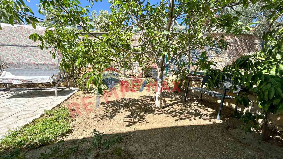 BURHANİYE İSKELE MAHALLESİNDE MÜSTAKİL BAHÇELİ YAZLIK VİLLA 