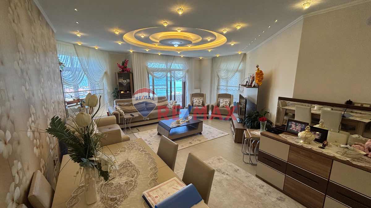 REMAXDAN PAZAR'DA PANORAMİK DENİZ MANZARALI 3+1 SATILIK DAİRE