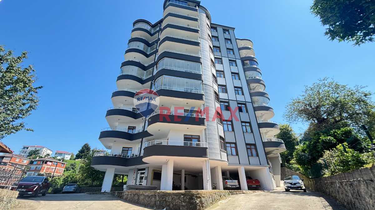 REMAXDAN PAZAR'DA PANORAMİK DENİZ MANZARALI 3+1 SATILIK DAİRE