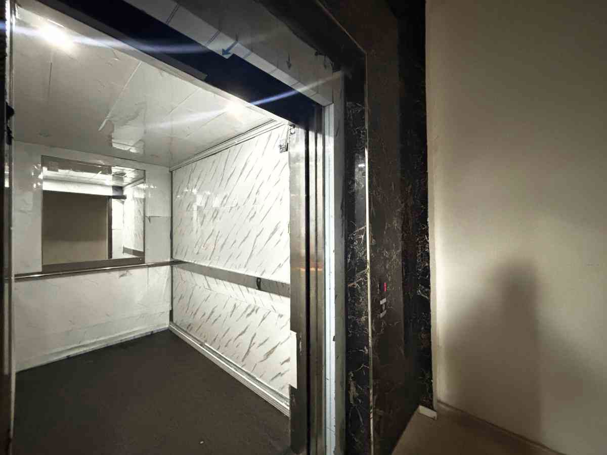 KOMPLE 3 KAT KİRALIK 2 BİN M2 KAPALI YÜK ASANSÖRLÜ