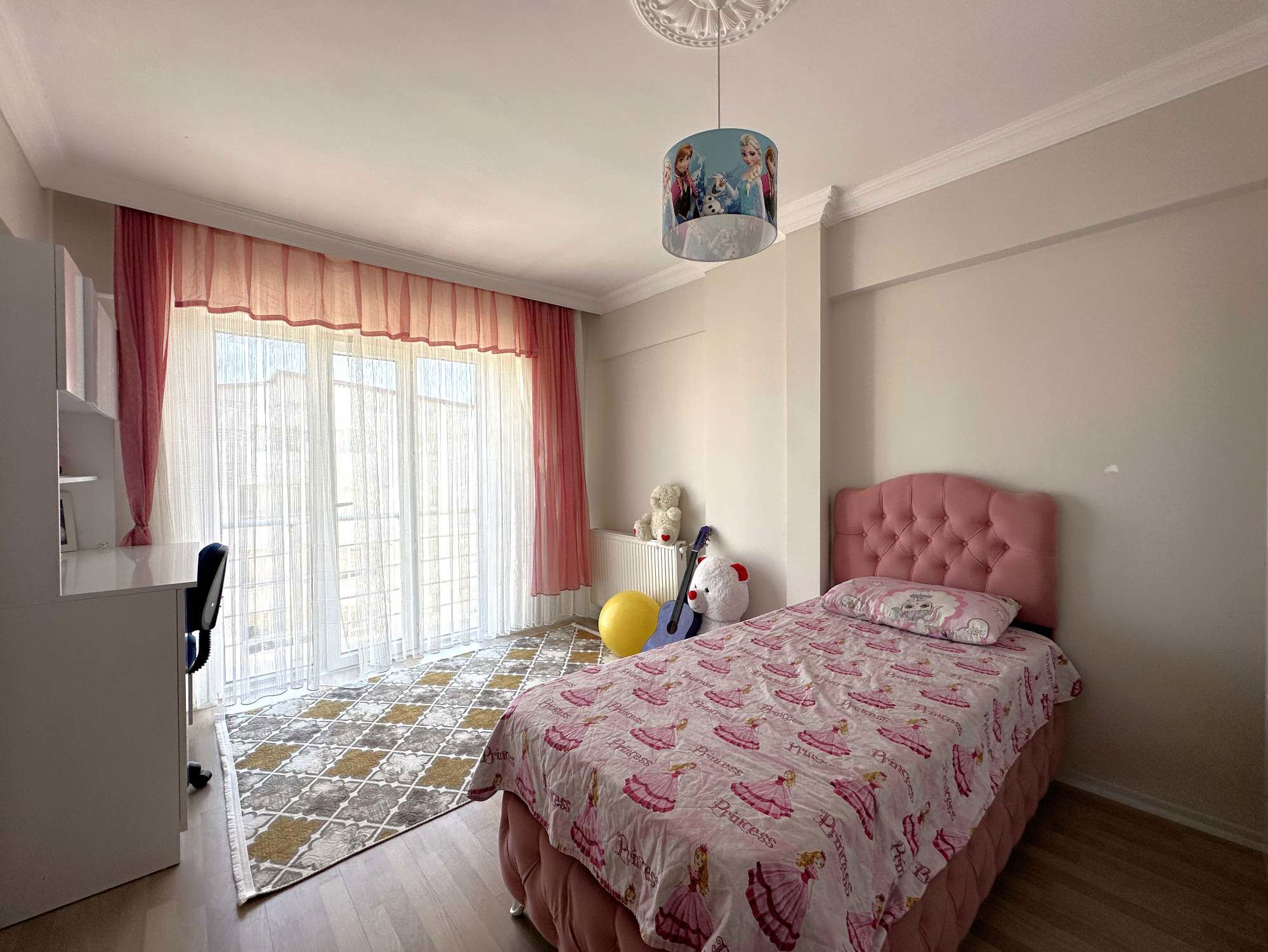 RE/MAX CENTRAL'DAN SELÇLU MAH.'DE 3+1 13 YILLIK LÜX DUBLEKS