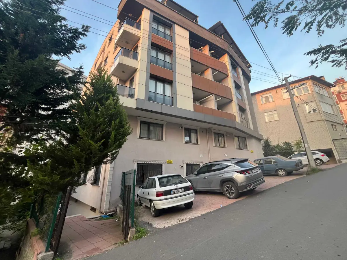 GEBZE OSMANYILMAZ MAH. DEVLET HASTANESİ YAKINI ARAKAT 3+1 DAİRE