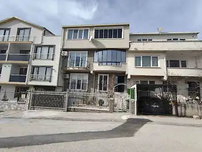 REMAX ADVANTAGE"DEN YUNUSELİ AKYILDIZDA EŞYALI 2+1 DAİRE
