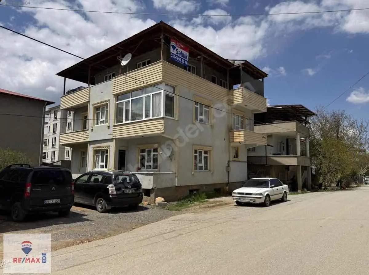 RE/MAX EDE'DEN AFŞİNDE 3 KATLI MÜSTAKİL SATILIK BİNA