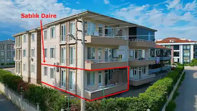 REMAX MAVI-YAZLIK ADEN EVLER SITESI KÖŞE GIRIŞ KAT BAHÇELI 3+1