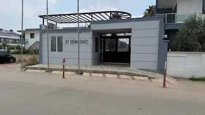 KEMERAĞZI'NDA SİTE İÇERİSİNDE SATILIK 1+1