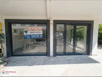 REMAX AREA'DAN ÖZLÜCE ÖĞRETMEN SOKAĞINDA 128 M² KİRALIK DÜKKAN