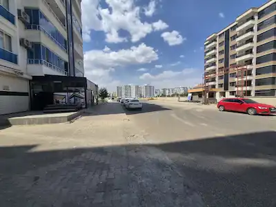 BAĞCILARDA GİRİŞ KAT, KİRACILI 100 M² TAPULU OFİS | DOĞU-GÜNEY CEPHE