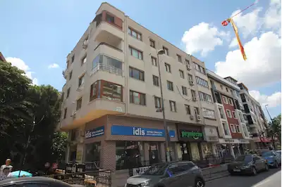 REMAX PANORAMA'DAN EMSALSİZ M2 DE BAĞDAT CAD SATILIK 3+1