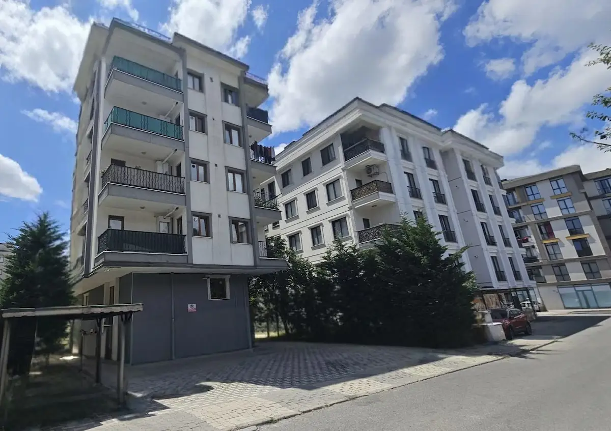 ÇEKMEKÖY ALEMDAĞ ÇATALMEŞE 'DE SATILIK DUBLEKS DAİRE 2+1 120 M2