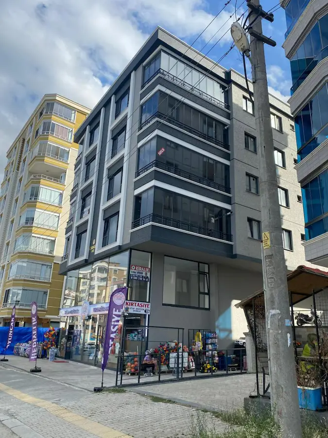 REMAX/ŞEREF PISIL'DAN ATAKENT’TE ULTRA LÜKS 2+1 DAİRE