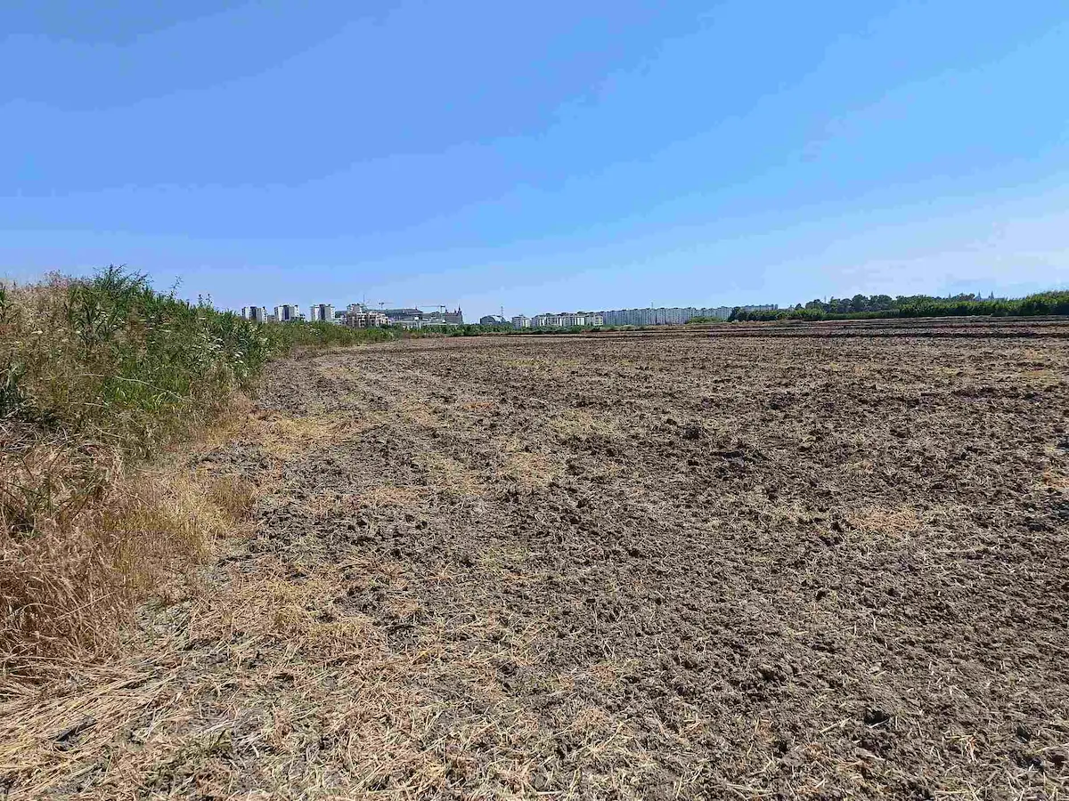 AKSU KEMERAĞZI'NDA 3.508 M² SATILIK TARLA