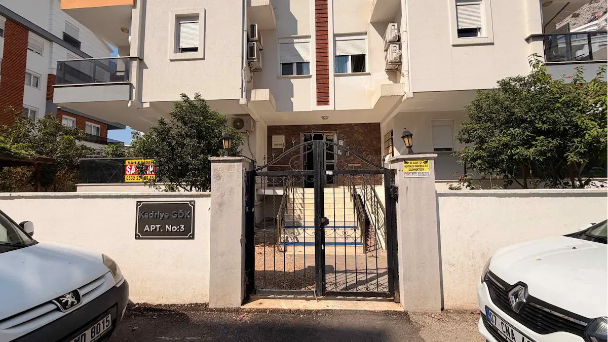 KONYAALTI HURMA EŞYALI 1+1 KİRALIK DAİRE