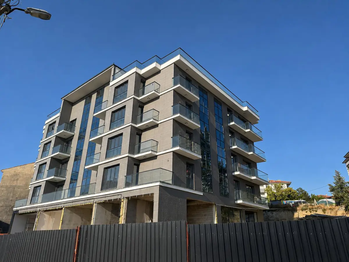 ÜMİTKÖY KÖYİÇİ’NDE 70 M² TERASLI | MANZARALI NATAMAM OFİS