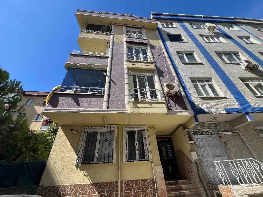 BAĞCILAR’DA DOĞU-GÜNEY CEPHELİ 2+1 | BALKONLU | KREDİYE UYGUN | KAT MÜLKİYETLİ