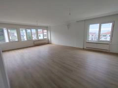 REMAX MODEL DEN ÇAMLIK DA SITE İÇERISINDE 3+1 KIRALIK DAIRE