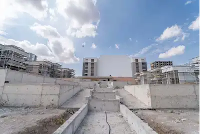 ALACAATLI’DA EBEVEYN BANYOLU SATILIK 2+1 DAIRE / REMAX ENBATI