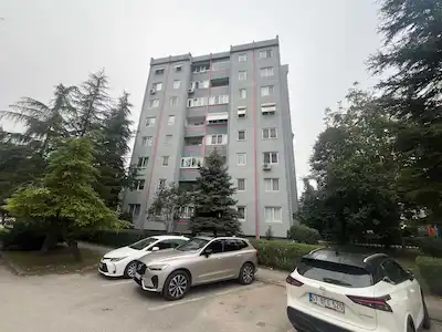 İZMİT YAHYA KAPTAN 3. BÖLGE İÇİ YAPILI 3+1 SATILIK ARAKAT DAİRE
