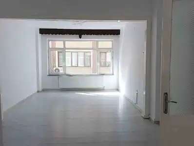FATİH BOYACİ KAPISI SOKAK TEMİZ 3+1 KİRALIK