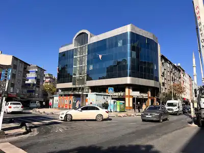 ESENLER ANA CADDE KÖŞE KONUMLU I KİRALIK KOMPLE BİNA | 2 ASANSÖRLÜ